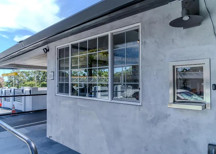 Motel: Monterey Surf Inn